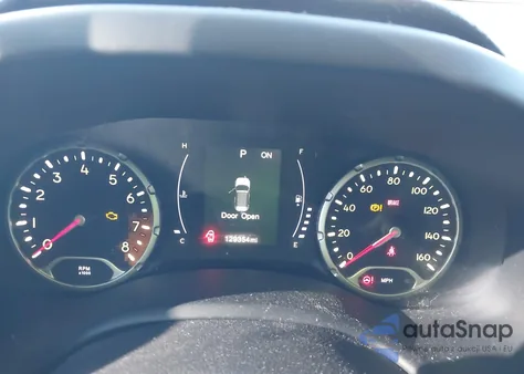 2018 Jeep Renegade Latitude Fwd z USA, uszkodzony, nr VIN ZACCJABB4JPJ64004